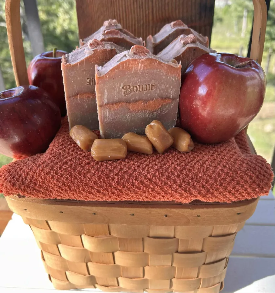 grannys-carmel-apple3.webp